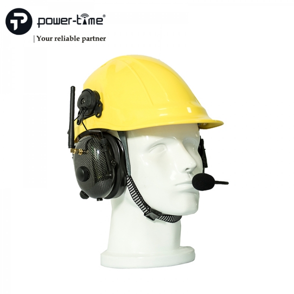 Noise canceling wireless two way communication headset AG5POLMIL